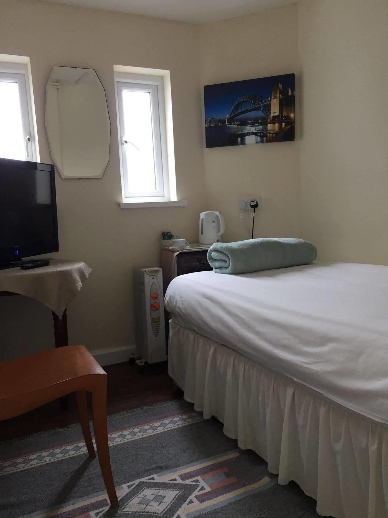 Hotel Cefn Mably Penarth Esterno foto